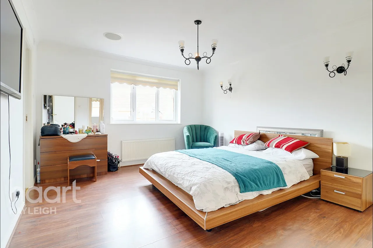 Rowan Close, Rayleigh, SS6, photo 16