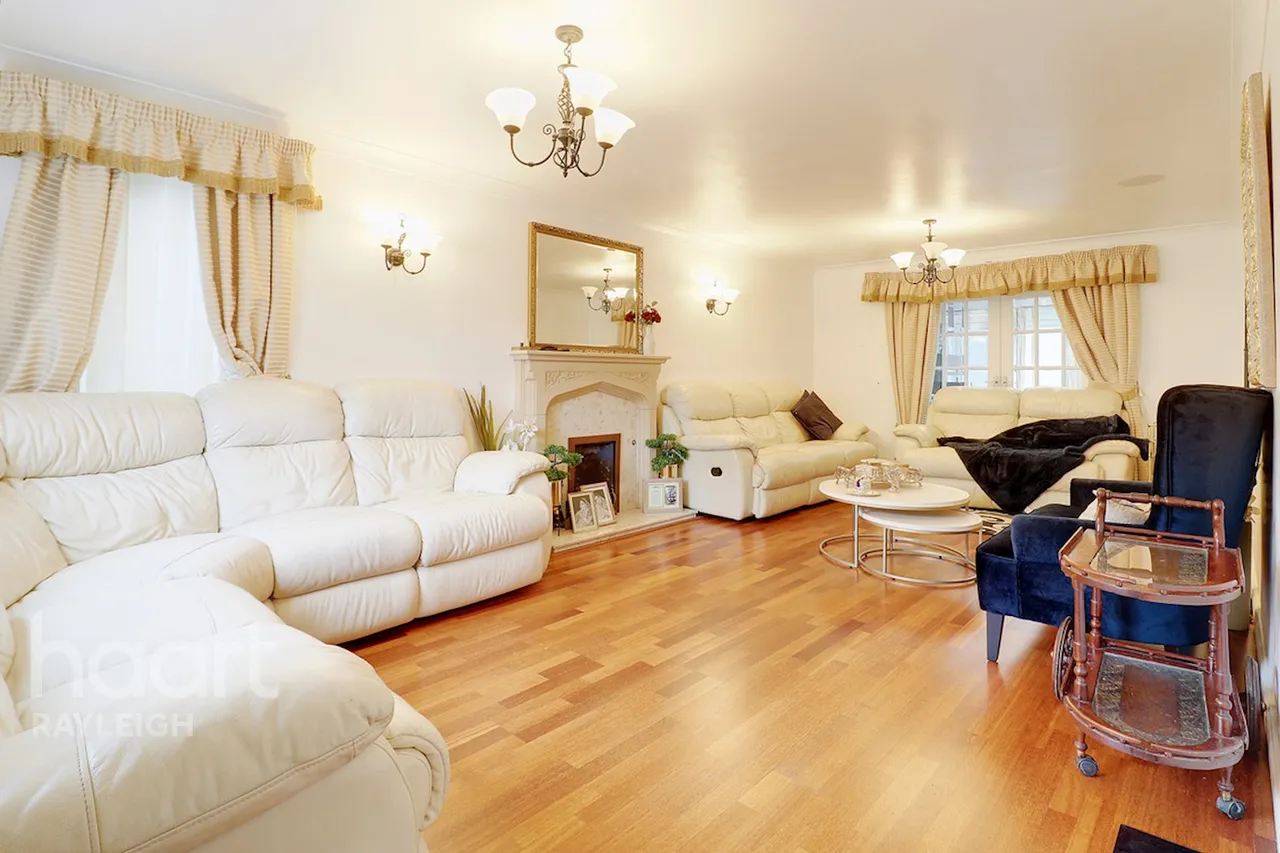 Rowan Close, Rayleigh, SS6, photo 5