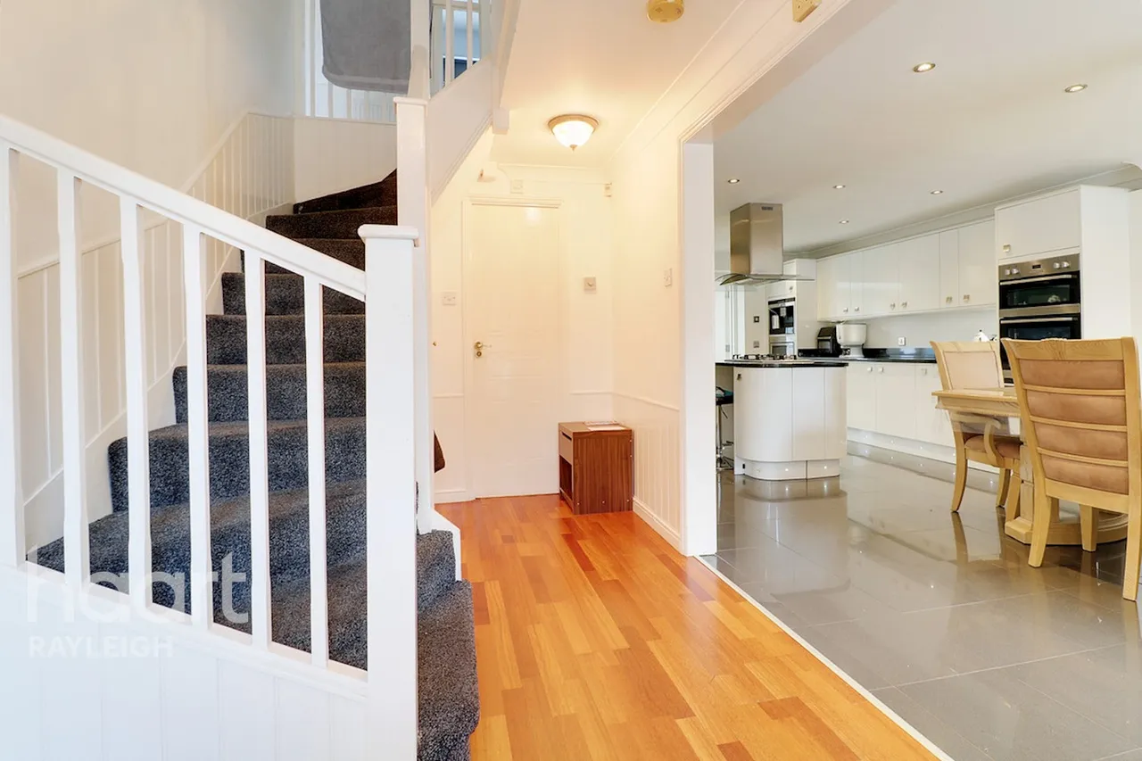 Rowan Close, Rayleigh, SS6, photo 14