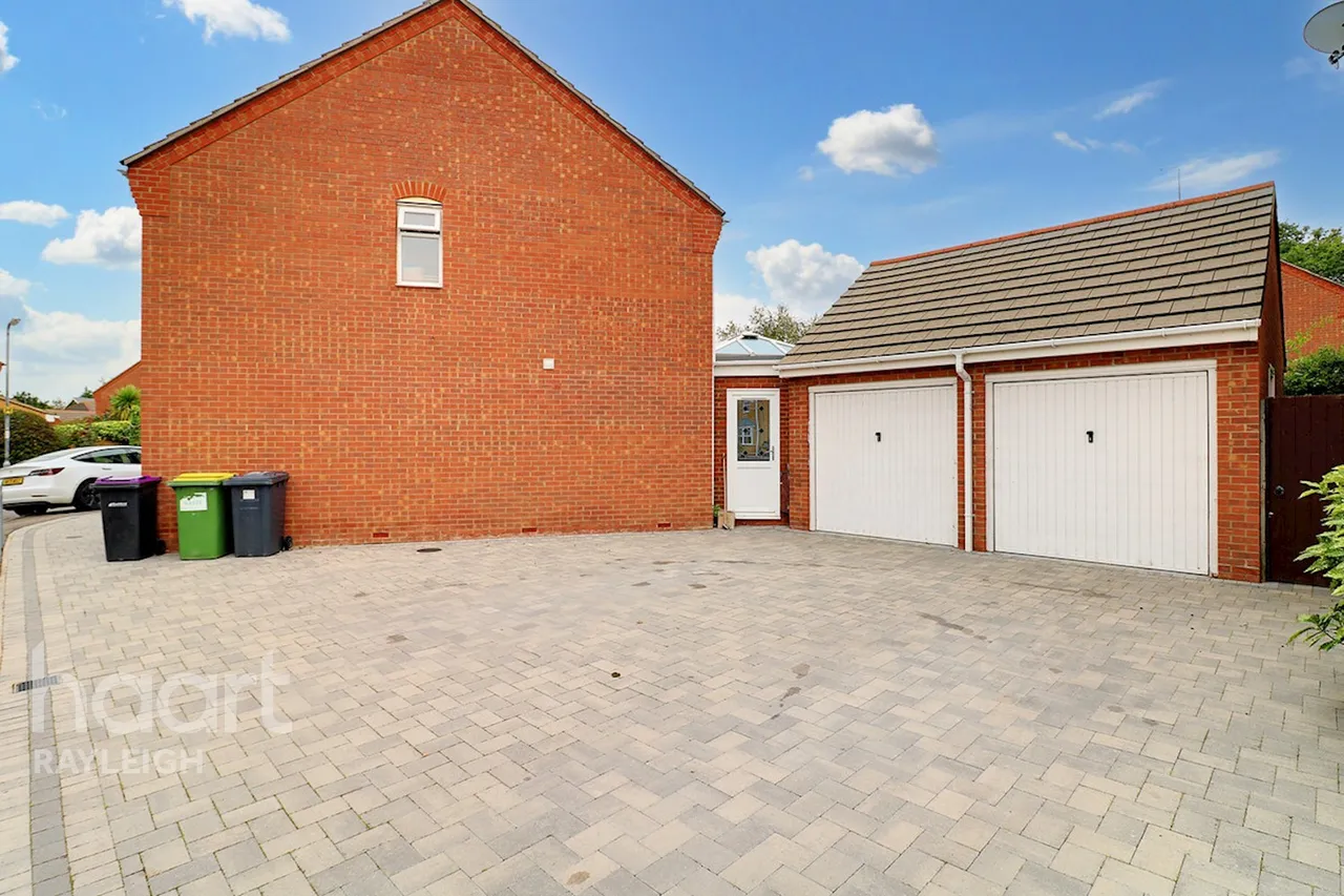 Rowan Close, Rayleigh, SS6, photo 26