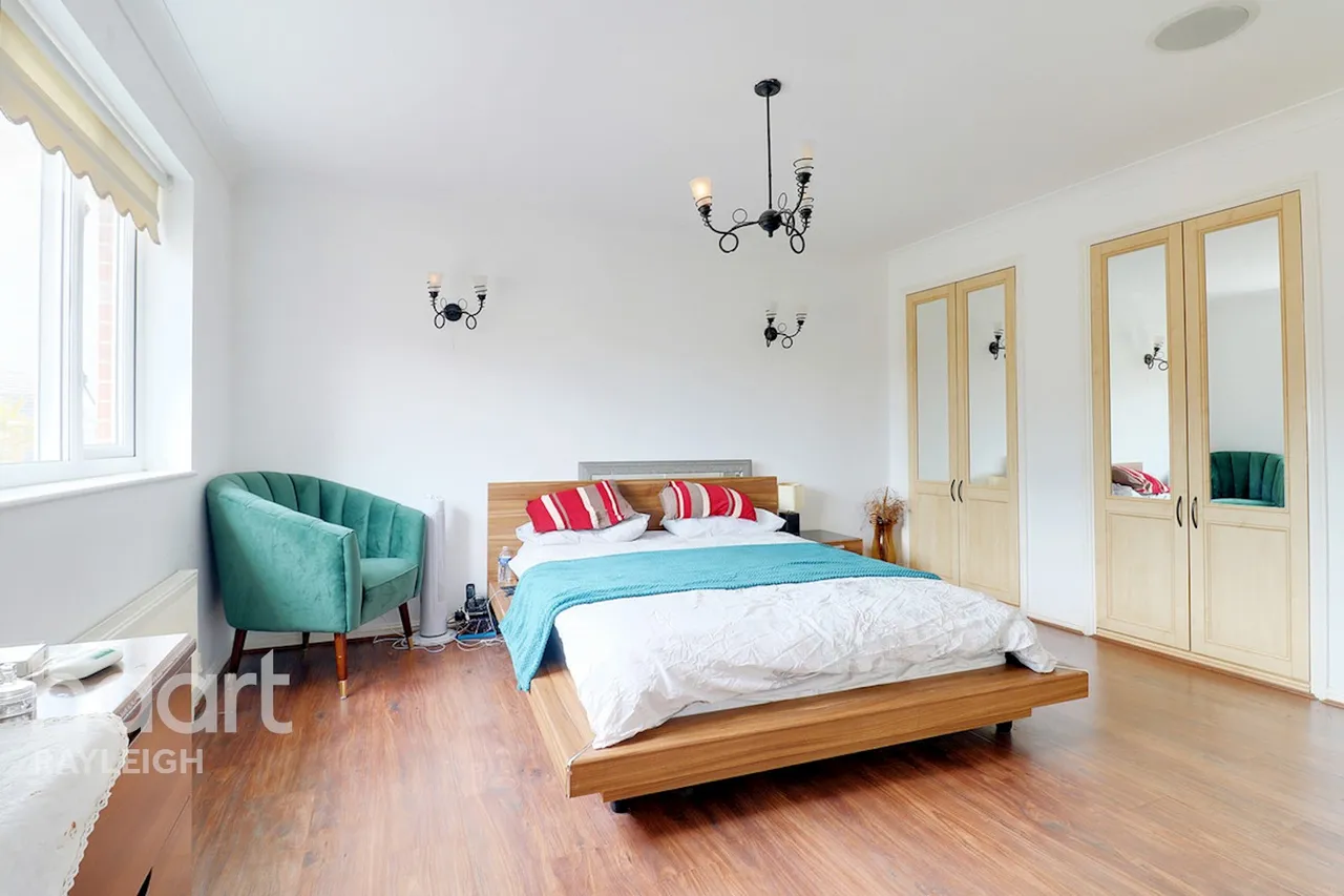 Rowan Close, Rayleigh, SS6, photo 17