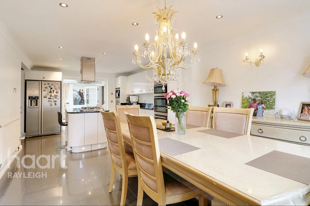 Rowan Close, Rayleigh, SS6, photo 6