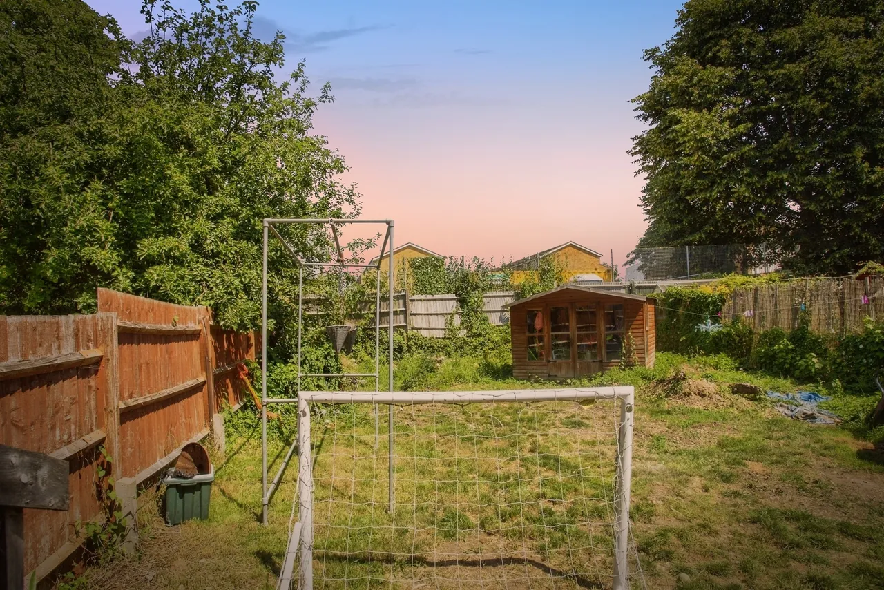 Woodside, Watford, WD24, photo 13