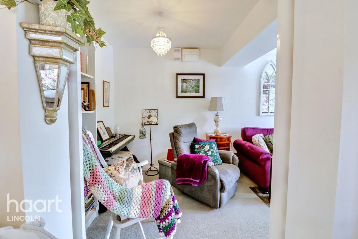 Sycamore Grove, Bracebridge Heath, LN4, photo 10