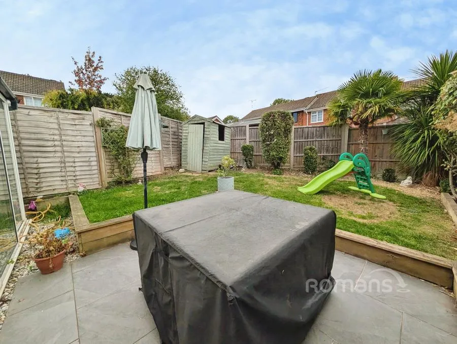 Maltby Way, Lower Earley, RG6, photo 17