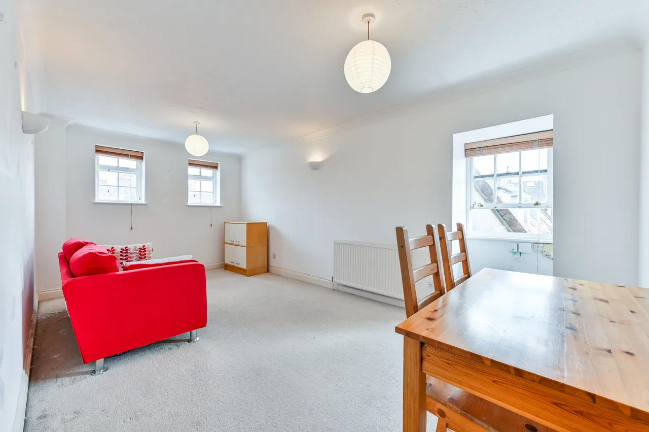Flat 16, 5 Stapleton Hall Road, London, photo 2