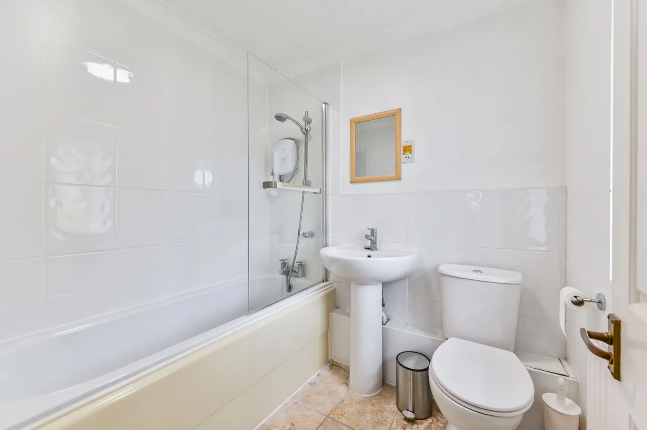 Flat 16, 5 Stapleton Hall Road, London, photo 8