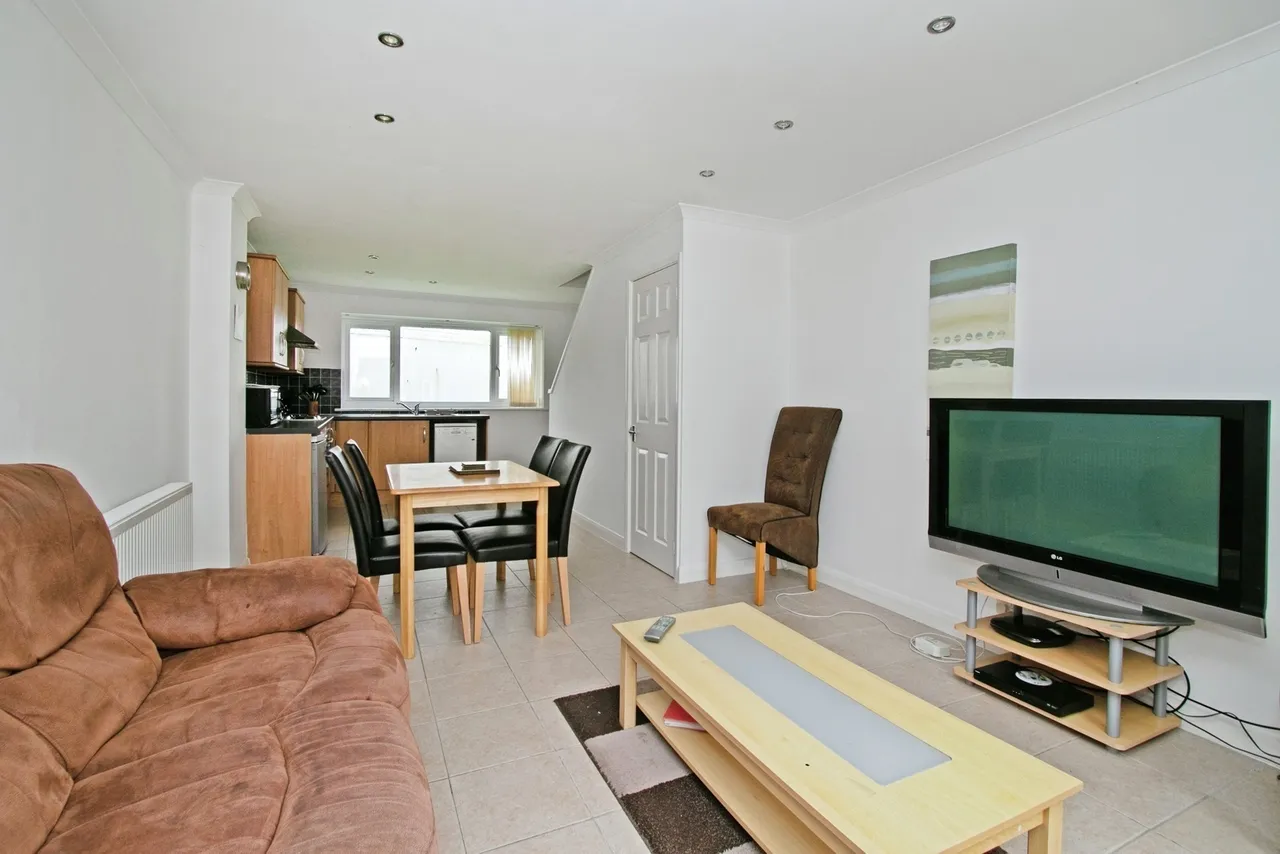 Manor Villas, Atlantic Reach, TR8, photo 2