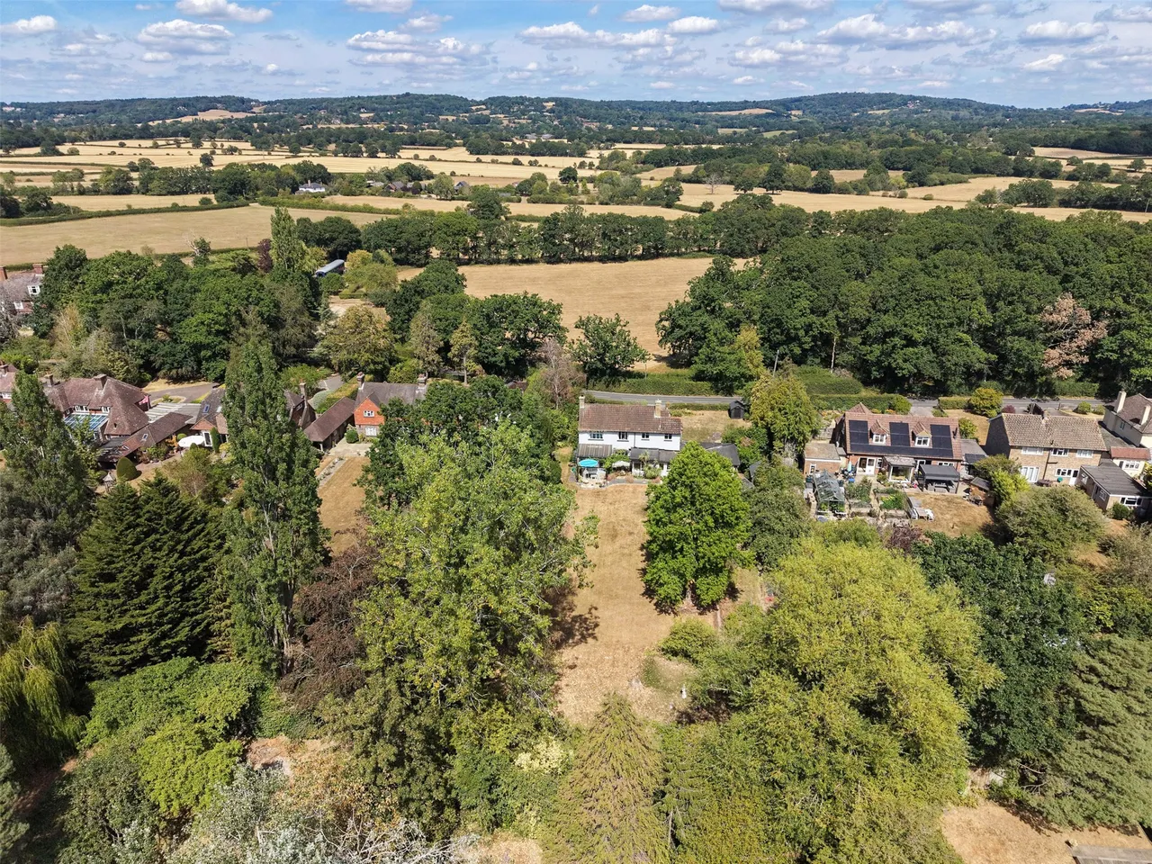 Swan Lane, Edenbridge, TN8, photo 2