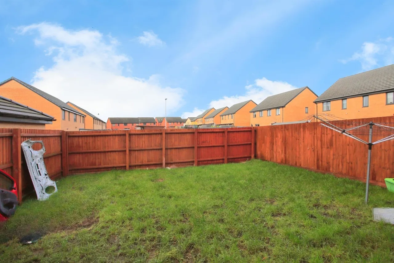 Manor Drive, Peterborough, PE4, photo 13