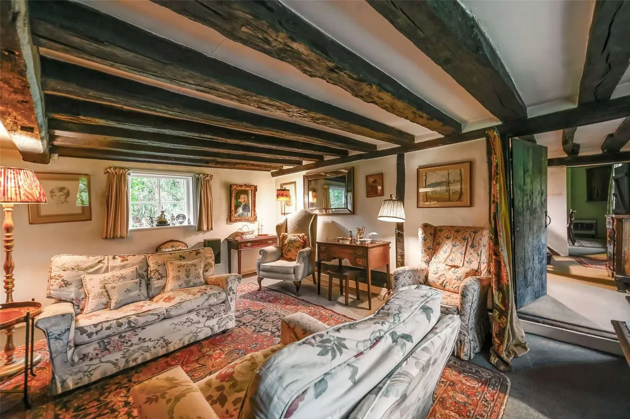 High Halden, Ashford, Kent, TN26 3HS, photo 4