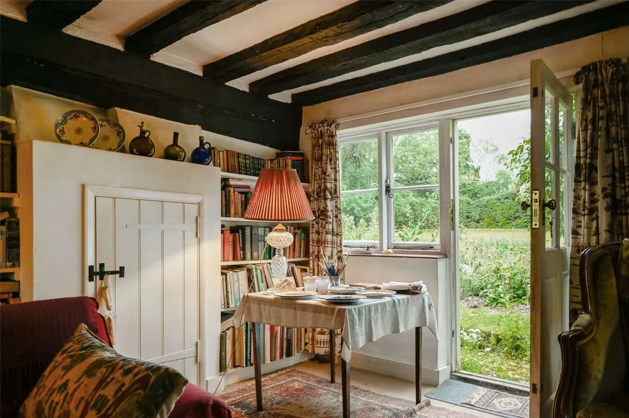 High Halden, Ashford, Kent, TN26 3HS, photo 11