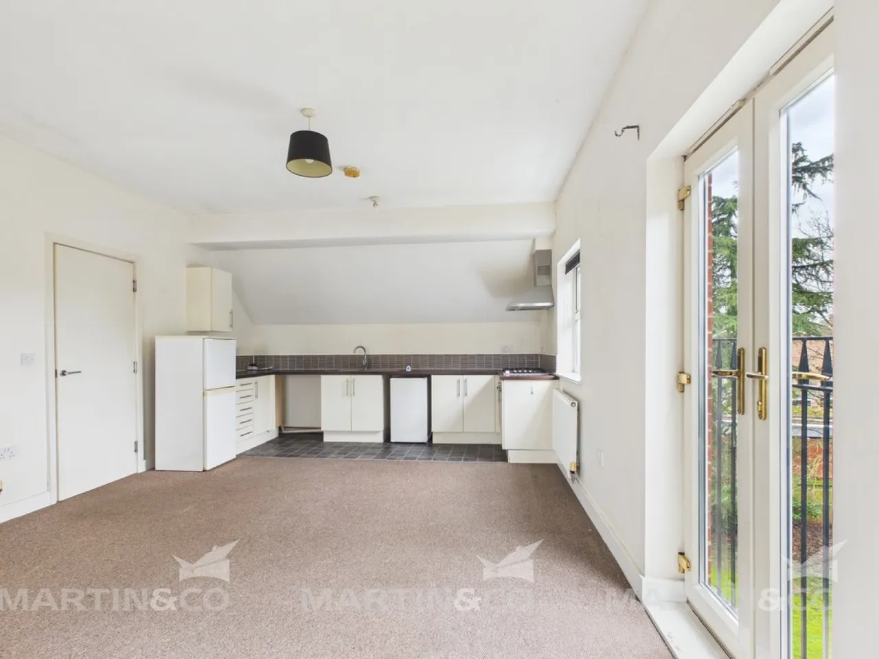 2 bed flat for sale — Carr Lane, Bessacarr, Doncaster