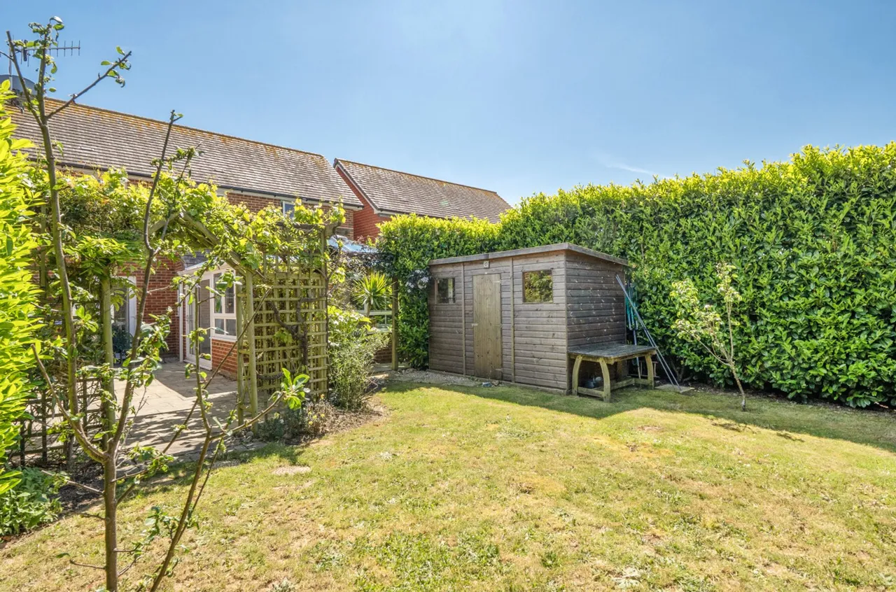 Hubble Close, Selsey, PO20, photo 17