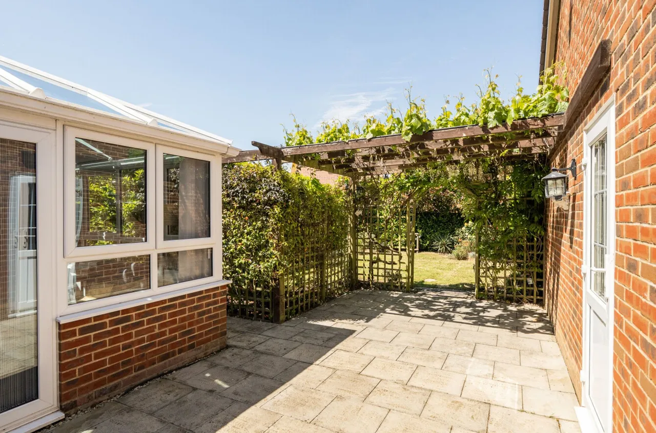 Hubble Close, Selsey, PO20, photo 21