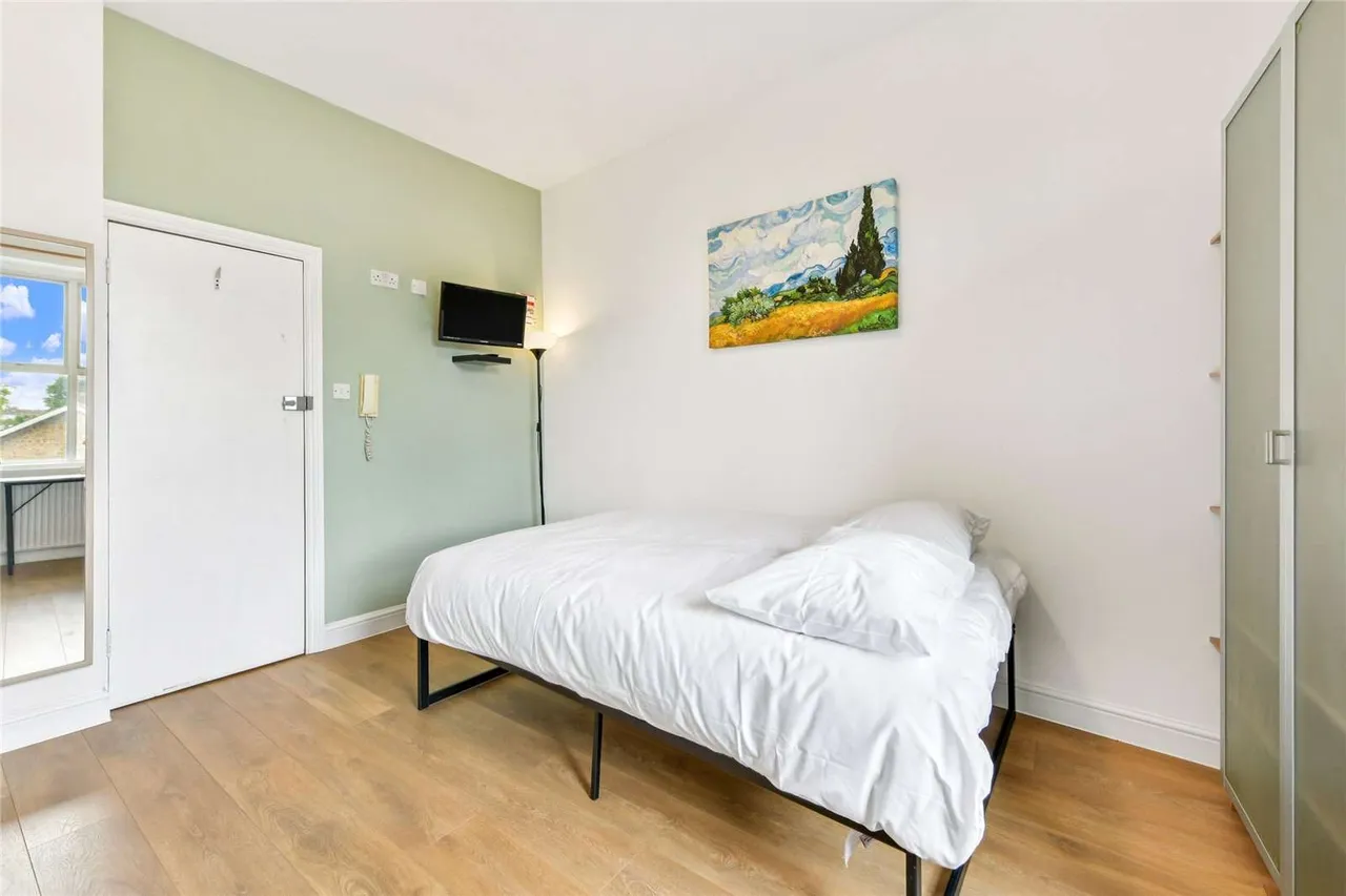 West Cromwell Road, London, SW5 9QL, photo 3