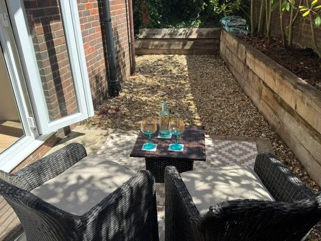 Junction Place, Dorkin, RH4, photo 6