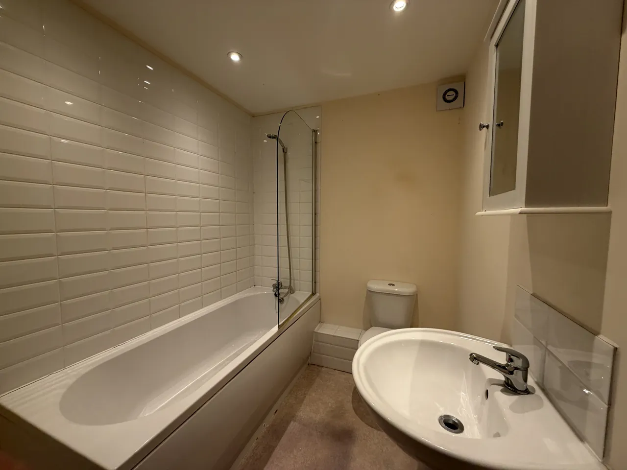 Victory Road, Clacton on Sea, CO15, photo 7
