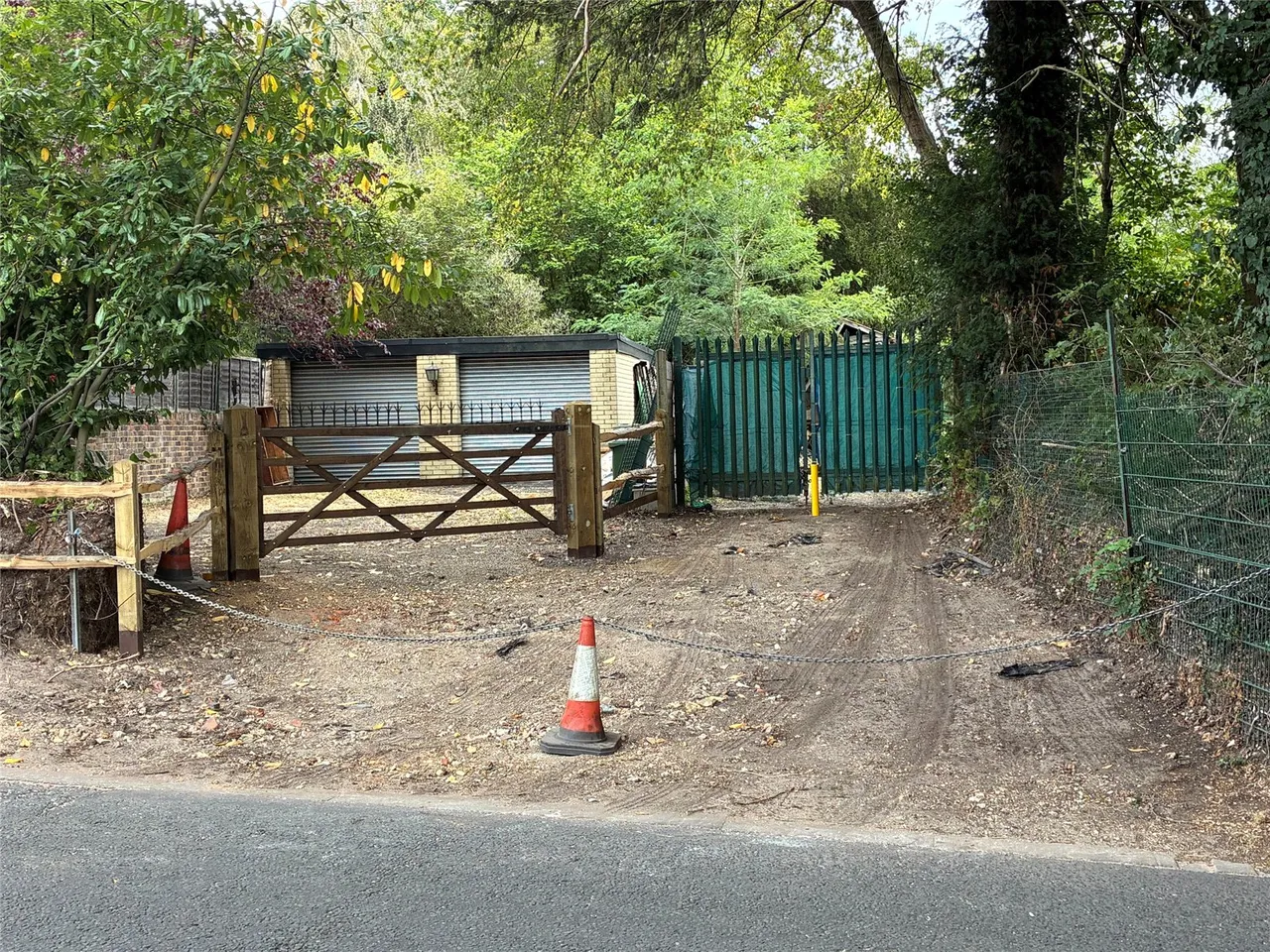 St. Catherines Road, Frimley Green, Camberley, Surrey, GU16 6PY, photo 11
