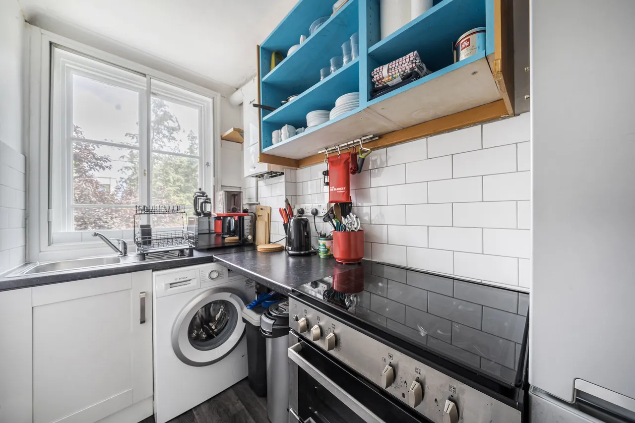Flat 3, 190 Brixton Road, London, photo 3