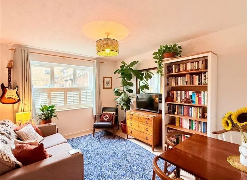 1 bed flat for sale — St. Pauls Terrace, Walworth, SE17