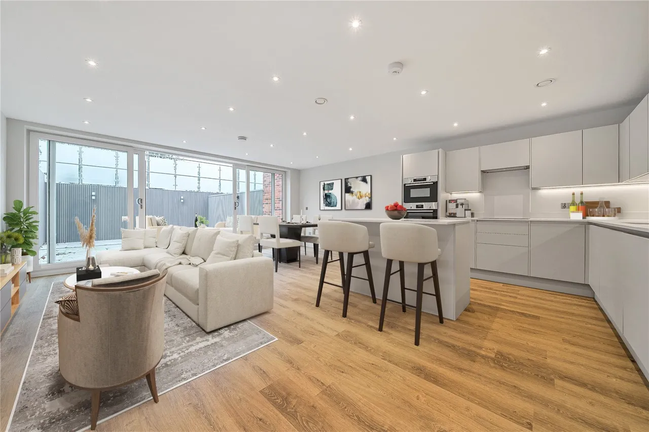 Bromley Road, BR3, photo 2