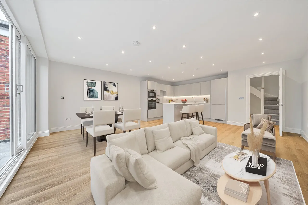 Bromley Road, BR3, photo 5