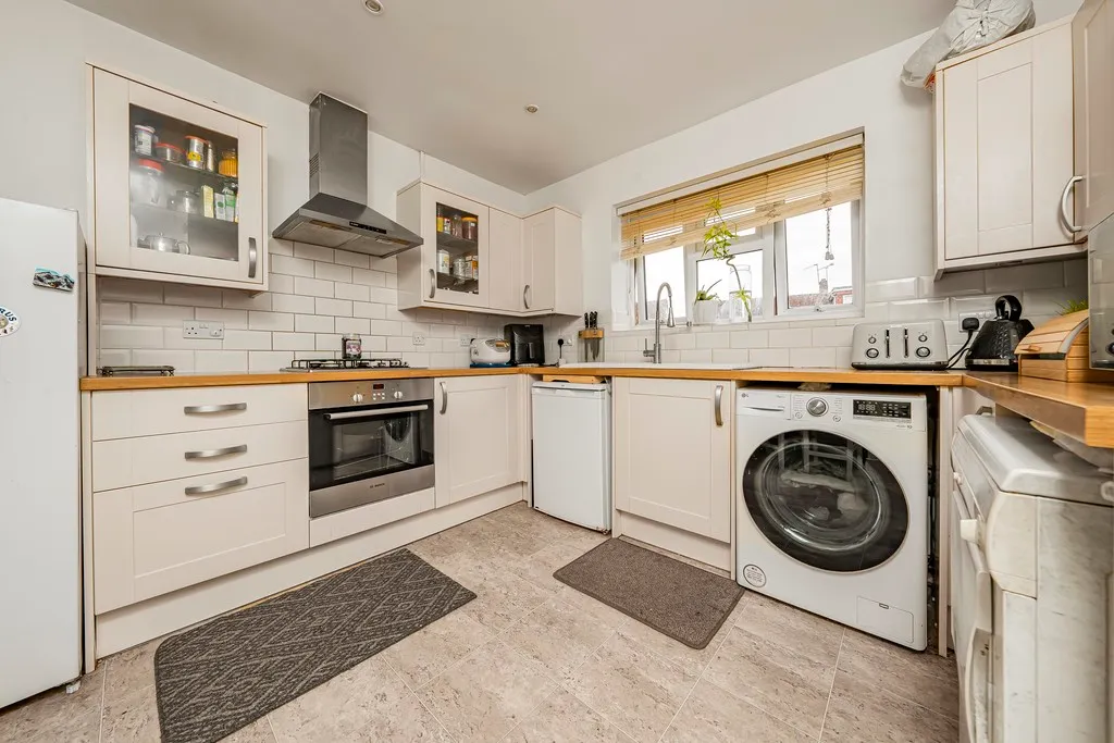Lavender Road, Hillingdon, UB8, photo 5