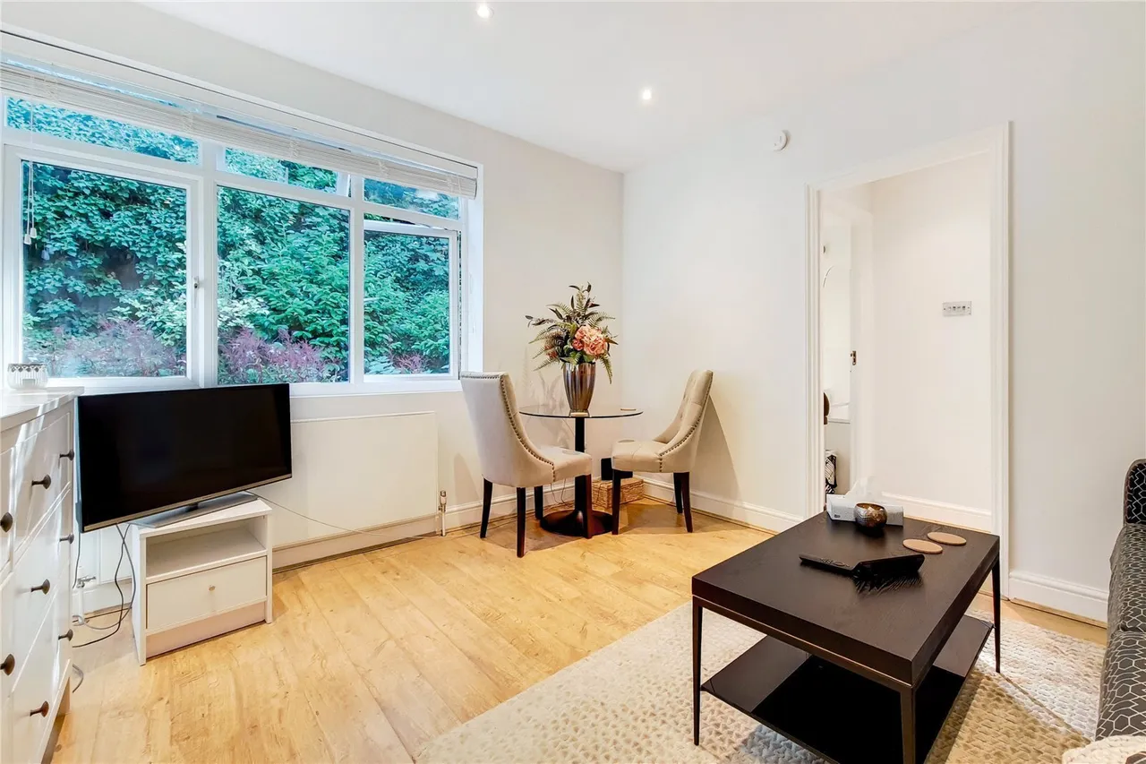 1 bed flat to rent, Langland Gardens, Hampstead, NW3