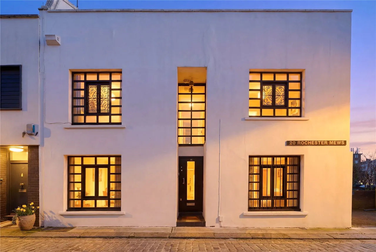 Rochester Mews, Camden, NW1, photo 3