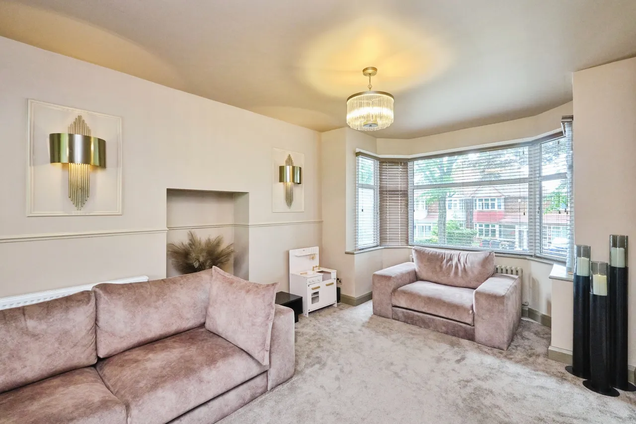 Lindale Avenue, Birmingham, B36, photo 2