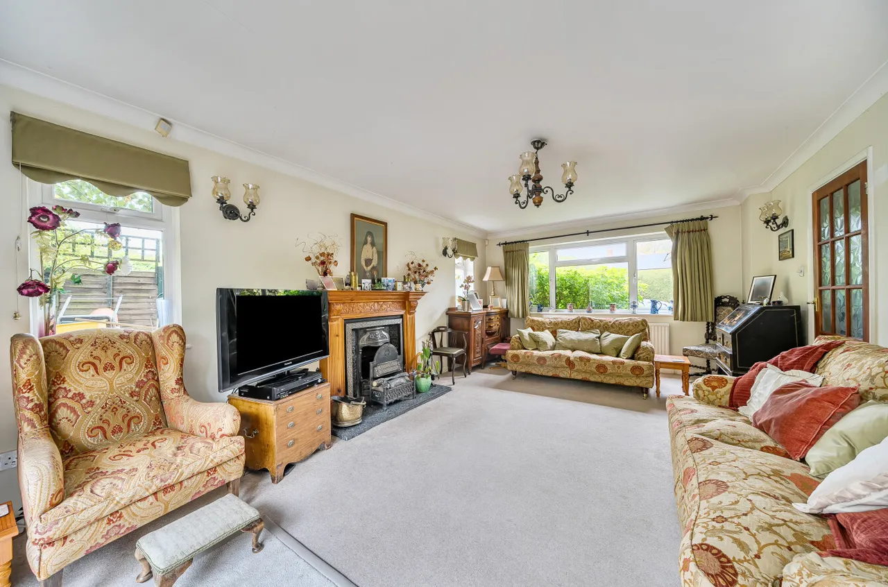 Bourne Way, Woking, GU22, photo 16