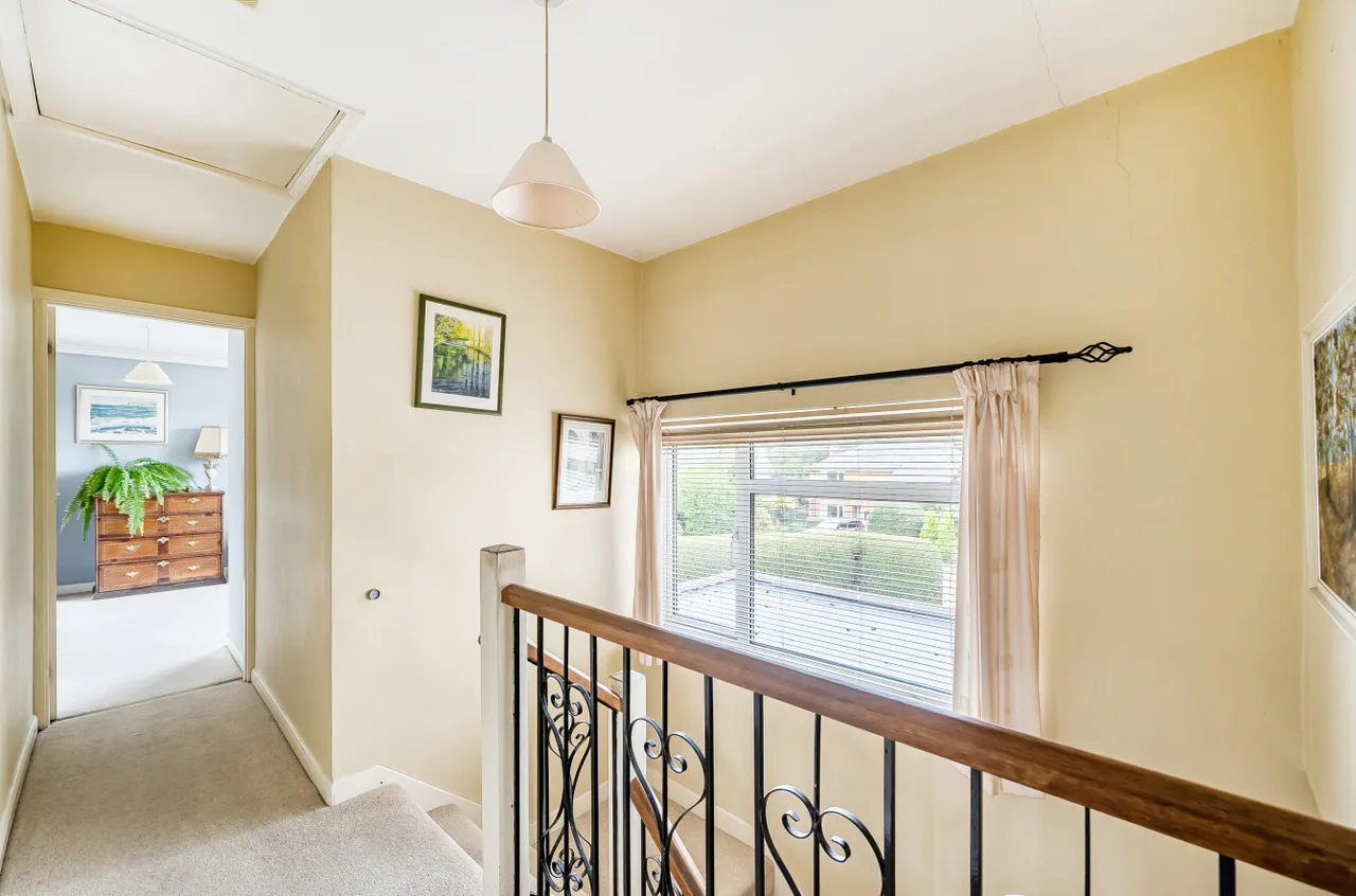 Bourne Way, Woking, GU22, photo 7