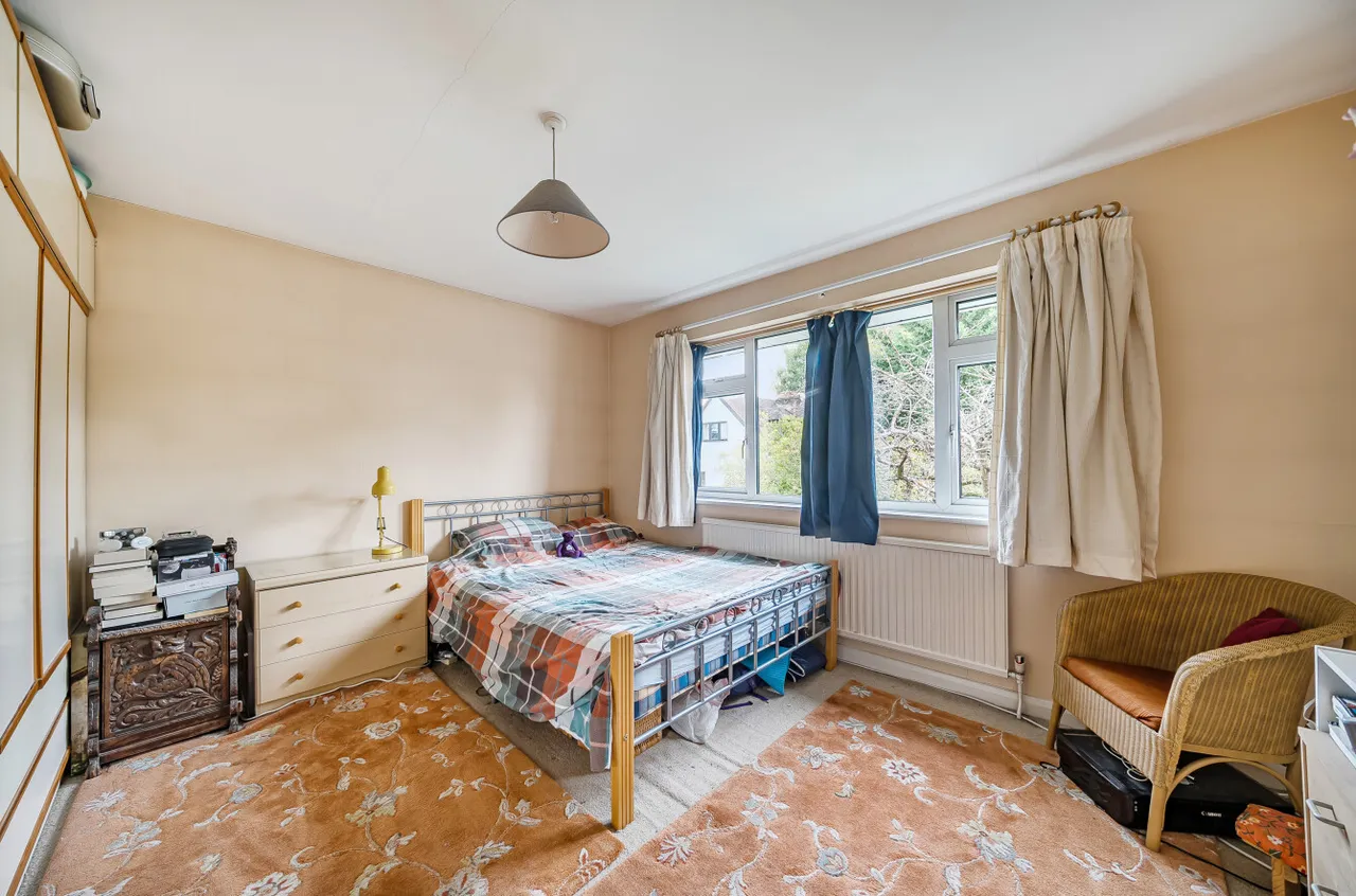 Bourne Way, Woking, GU22, photo 11