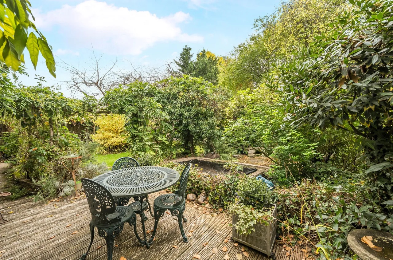 Bourne Way, Woking, GU22, photo 6