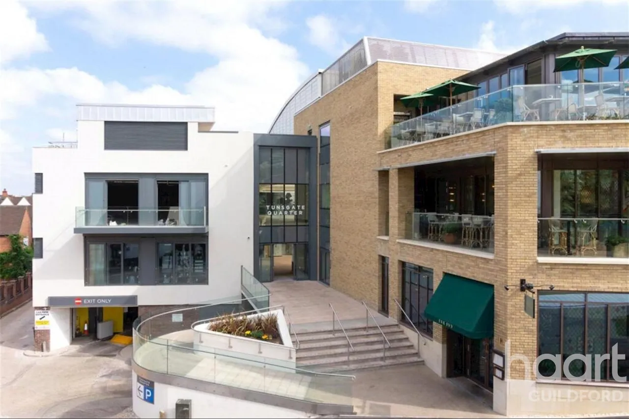 1 bed flat to rent, Tunsgate Quarter, GU1