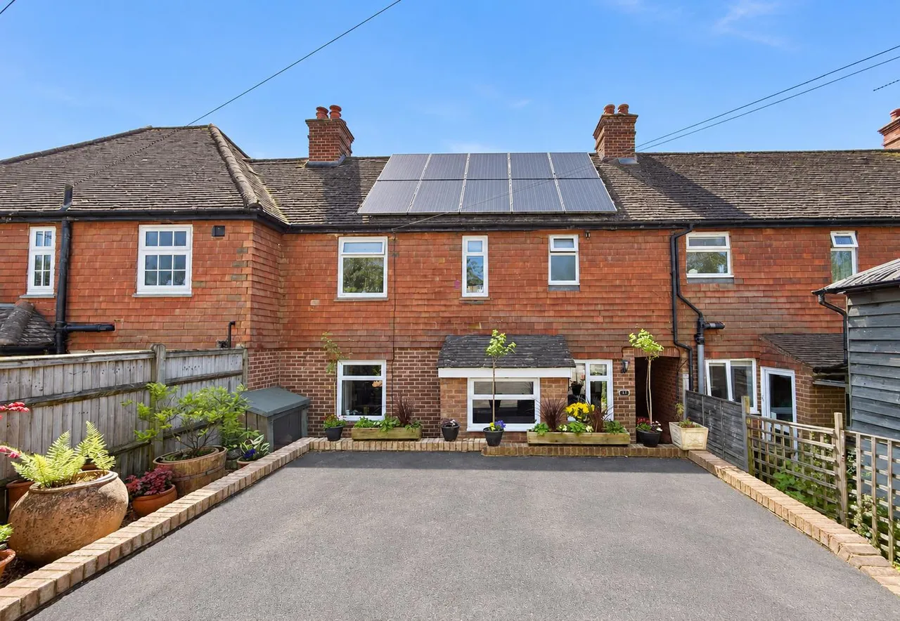 2 bed house for sale — Rothermead, Mayfield, TN20 6EG