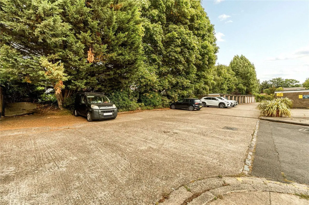 Hanger Vale Lane, Ealing, London, W5 3AT, photo 11