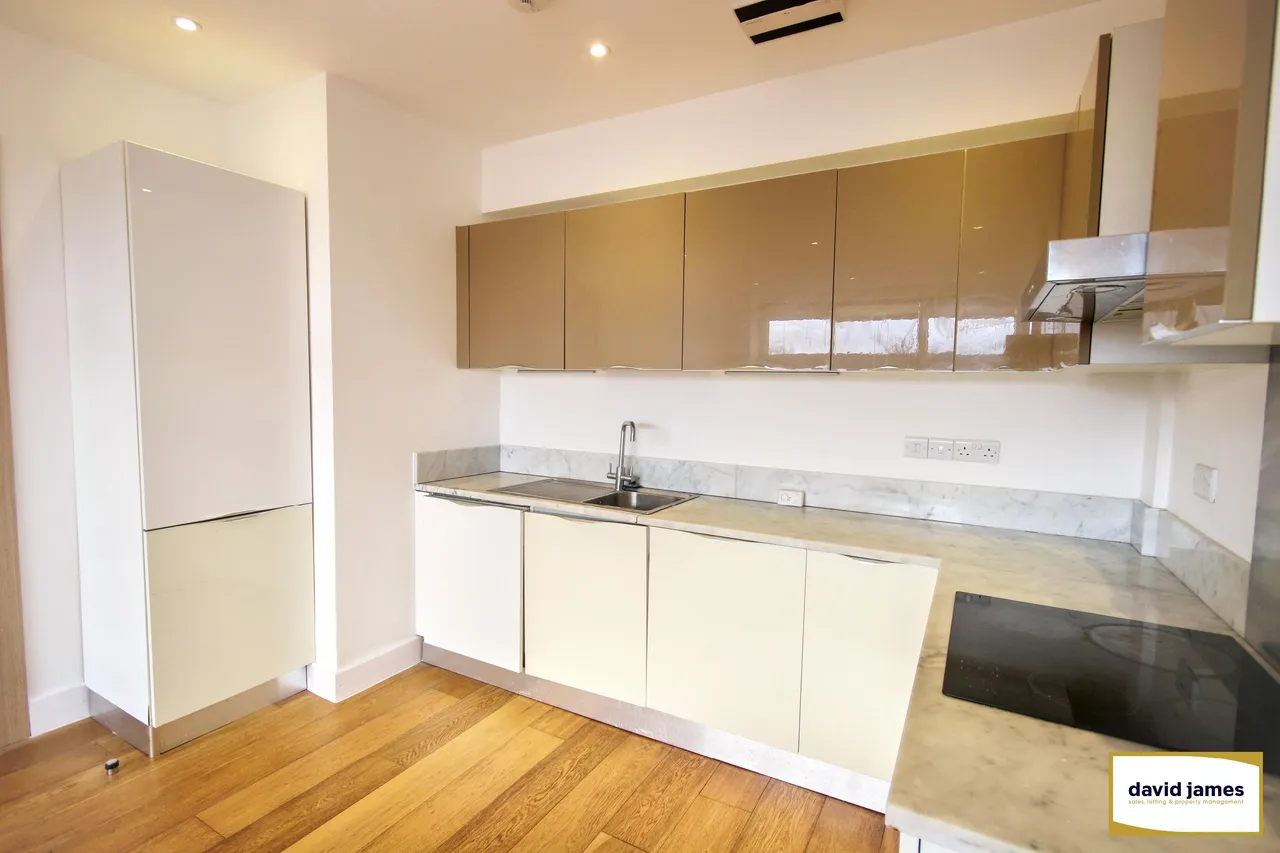 160 Croydon Road, photo 3