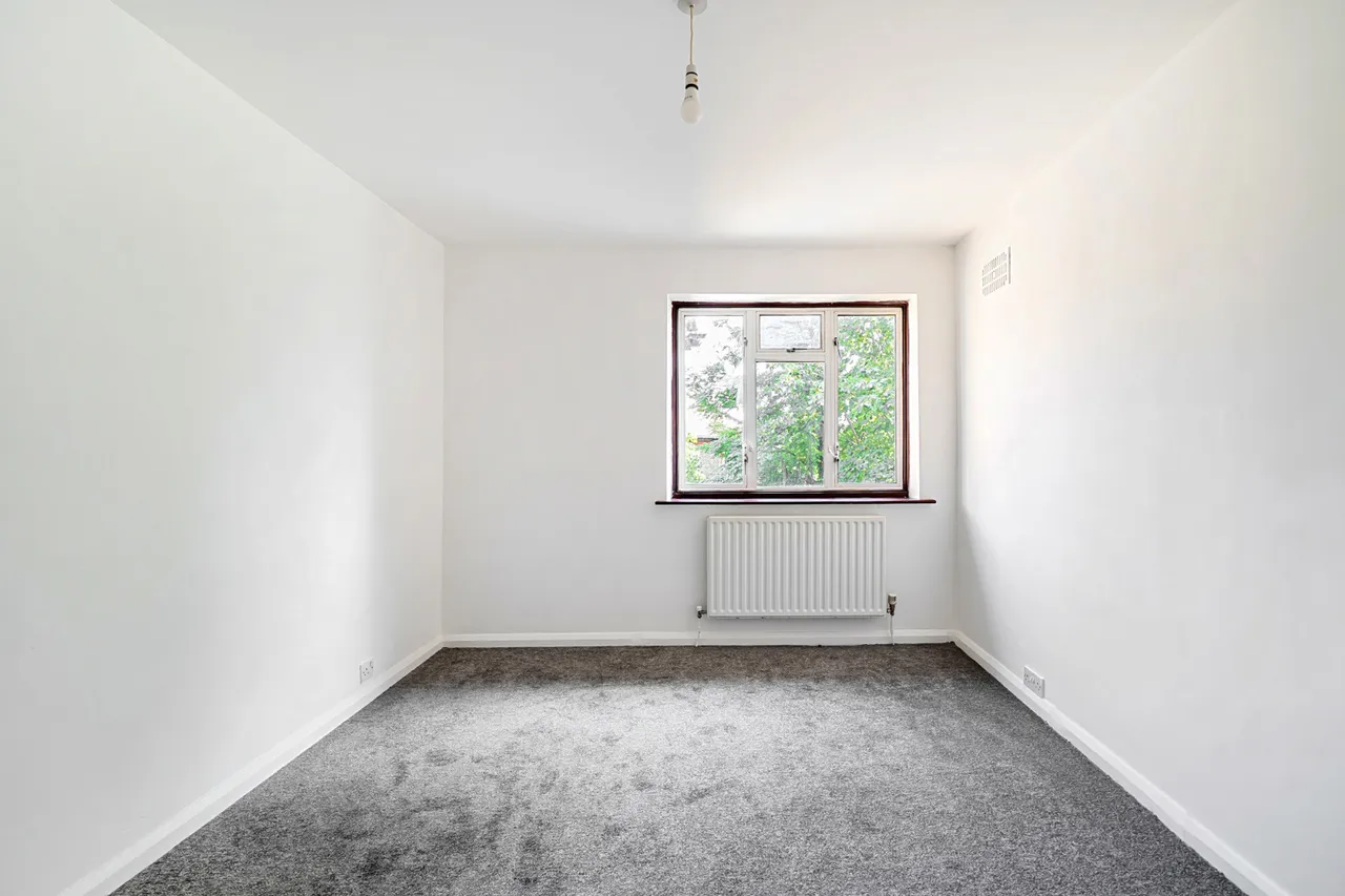 Whitton Avenue West, Northolt, UB5, photo 14