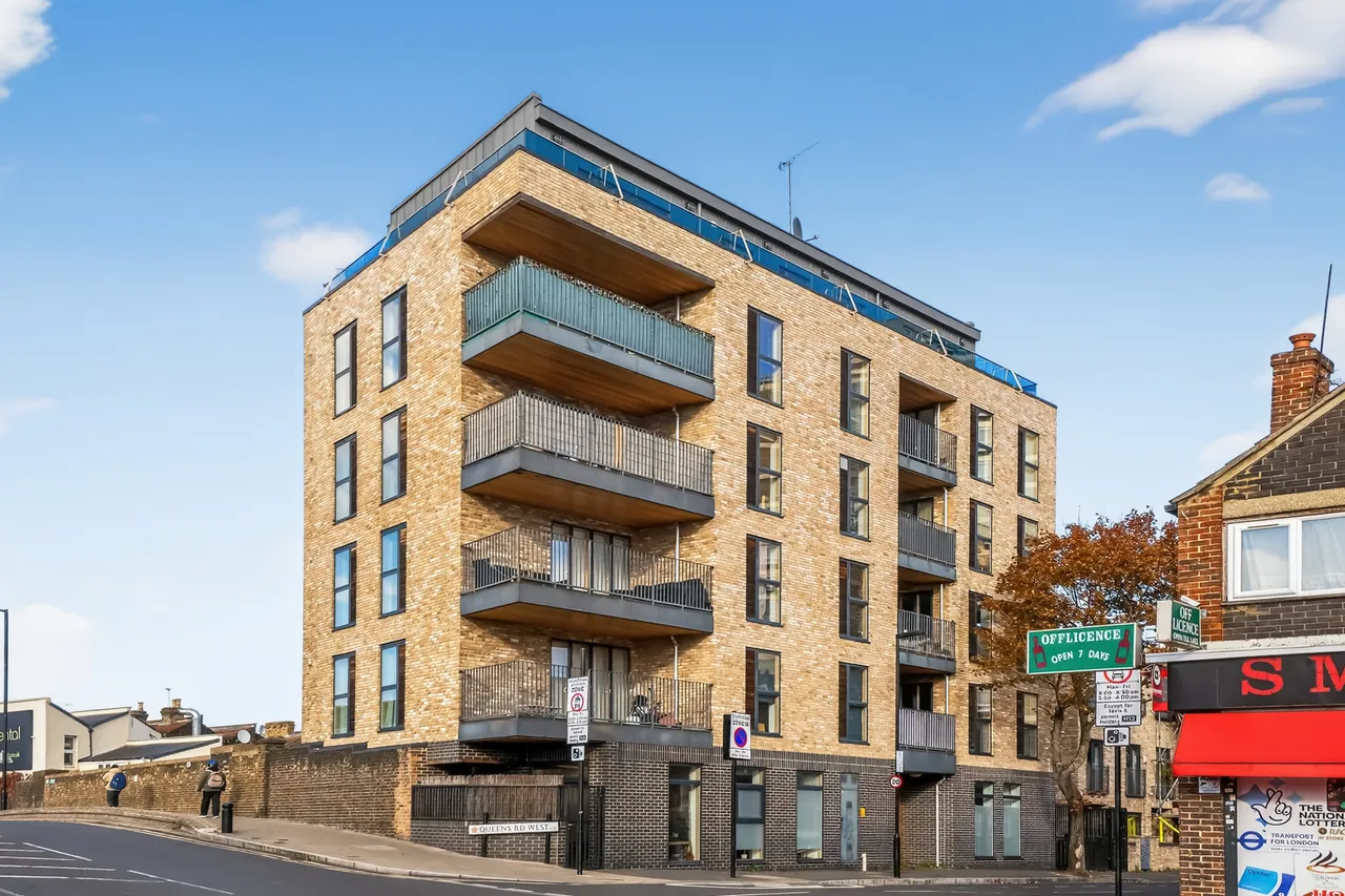 Queens Road West, London, E13, photo 18