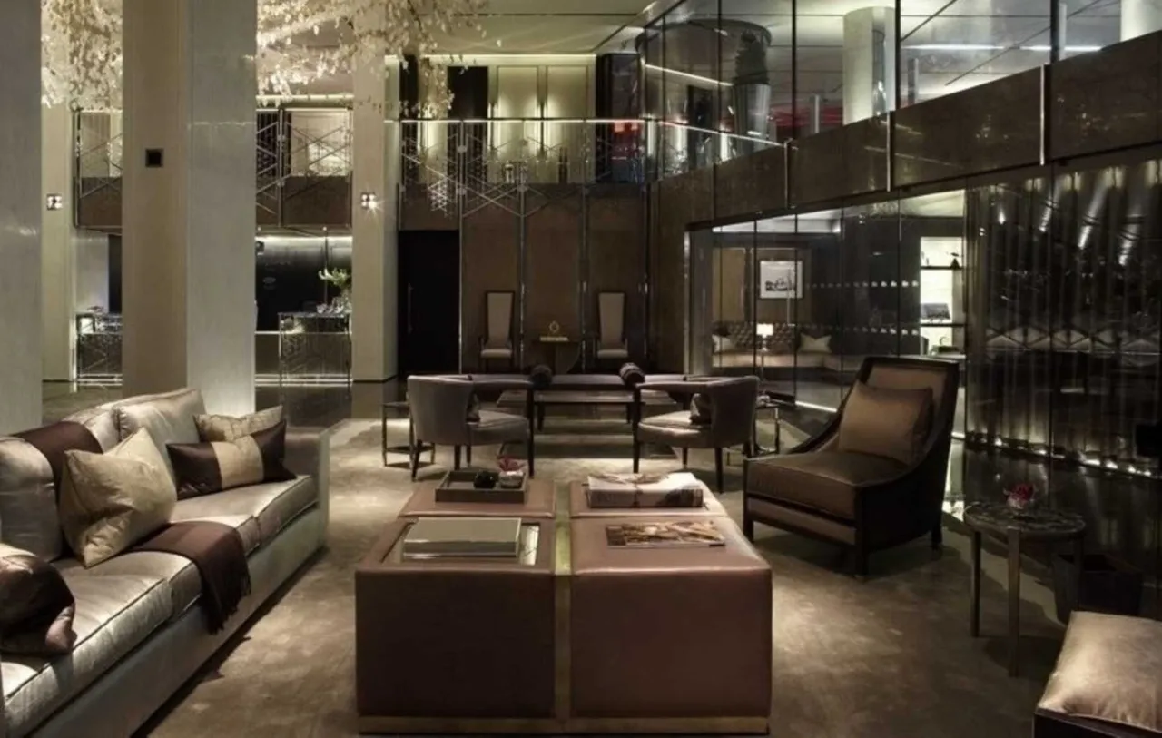 London, SW1X, photo 6