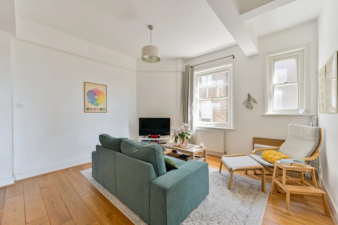 64a Primrose Mansions, Prince of Wales Drive, London, photo 2
