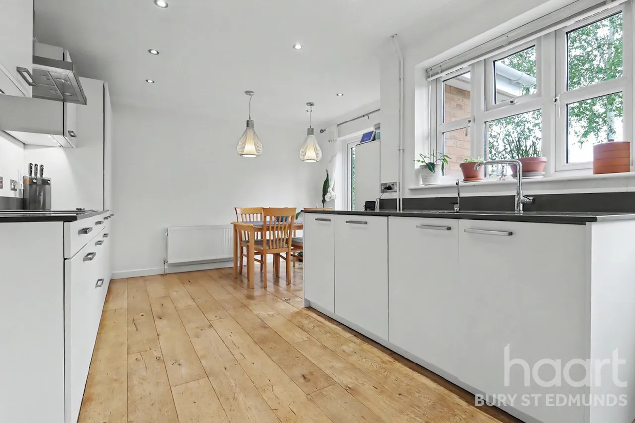 Field Close, Drinkstone, IP30, photo 6