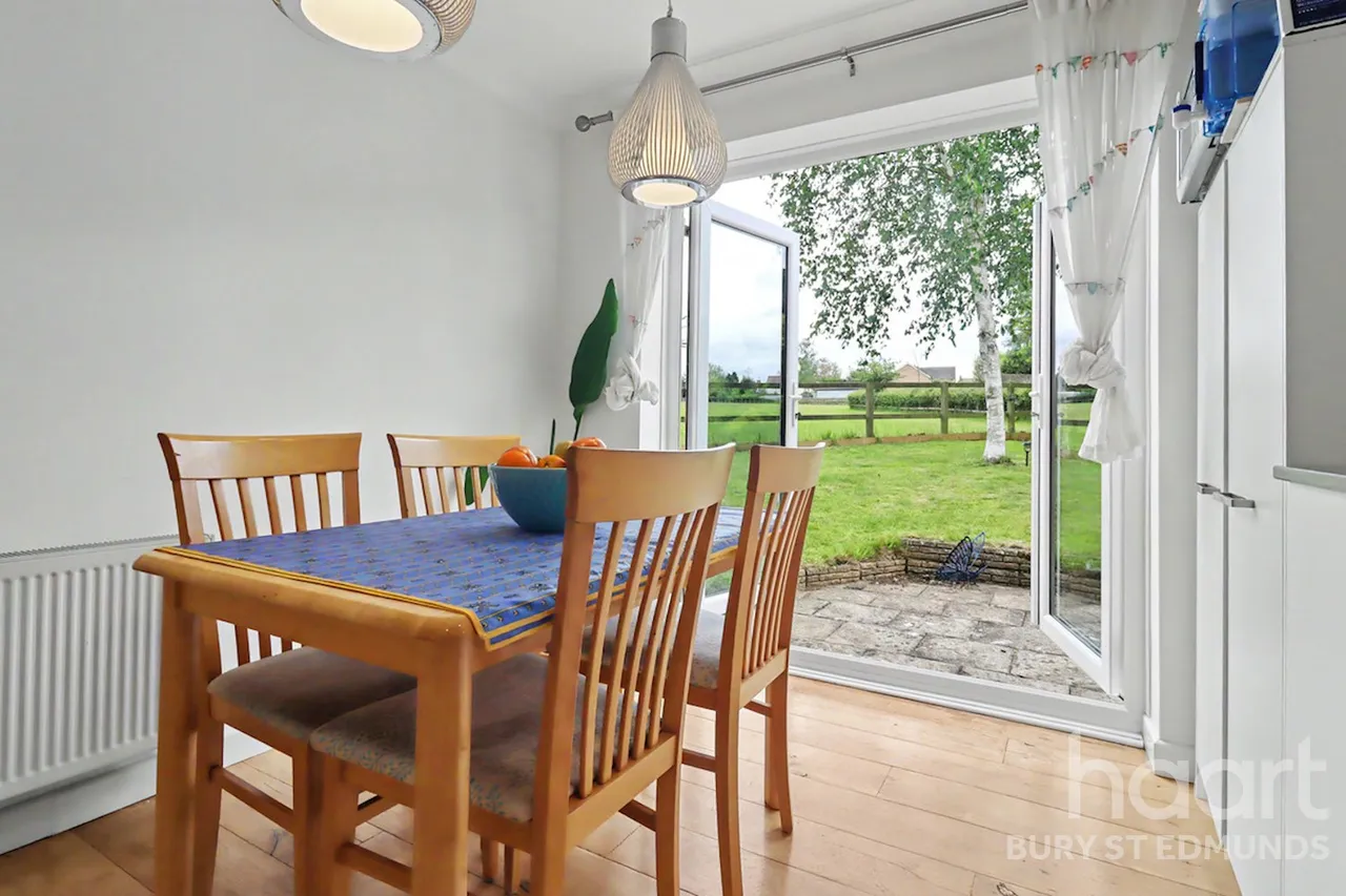 Field Close, Drinkstone, IP30, photo 10