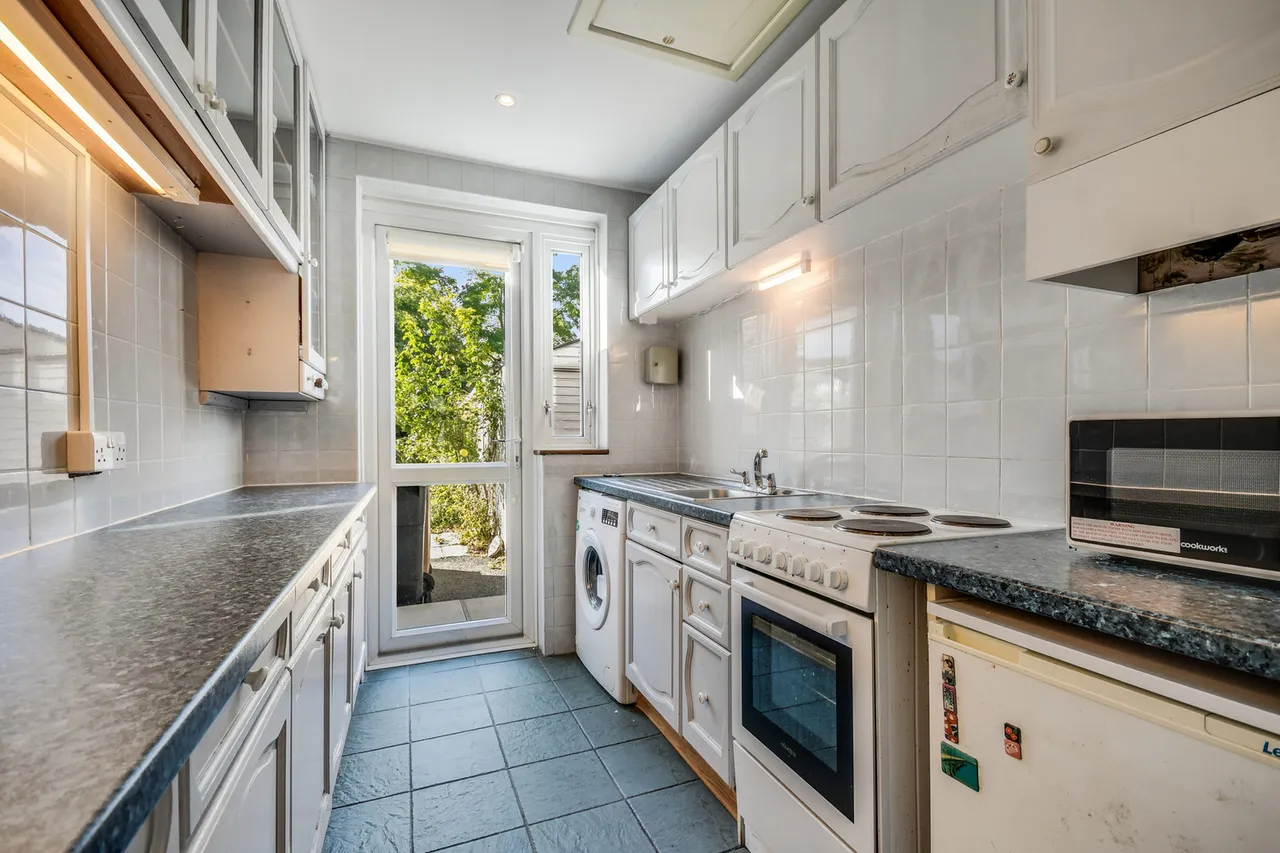 151 Moulsham Drive, Old Moulsham, Chelmsford, Essex, CM2 9PZ, photo 6