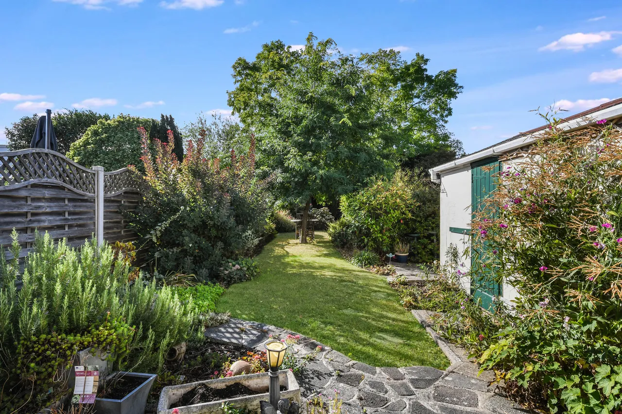 151 Moulsham Drive, Old Moulsham, Chelmsford, Essex, CM2 9PZ, photo 3
