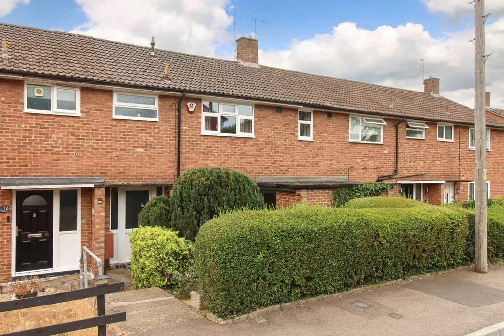 3 bed house for sale — Pond Road, Hemel Hempstead, Hertfordshire, HP3 8BA