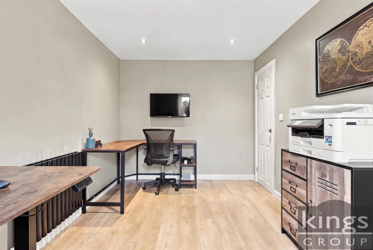 Davenport, Harlow, photo 12