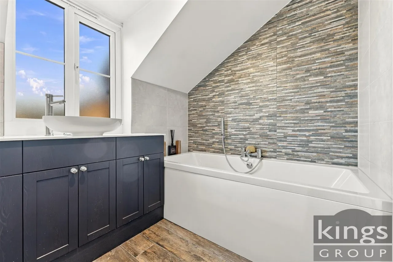 Davenport, Harlow, photo 19
